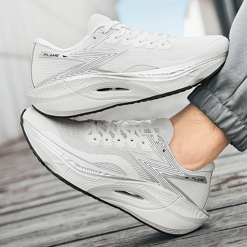 รองเท้าวิ่งคาร์บอนบอร์ด รุ่นพิ - Breathable Mesh Athletic Shoes บทวิจารณ์และราคา