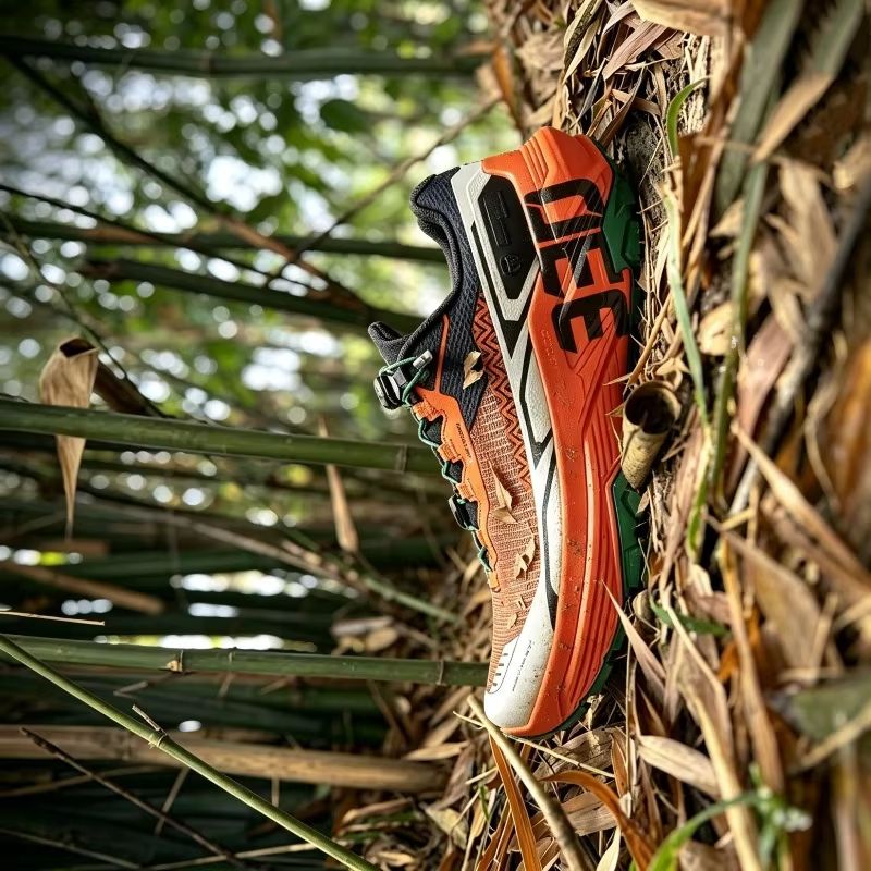 รองเท้าผ้าใบสำหรับเดินแบบมืออา - Anti Slip Trail Running Sneakers บทวิจารณ์และราคา
