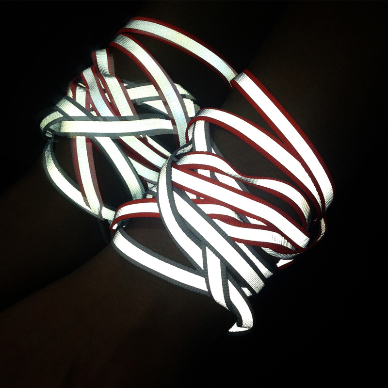 คู่ด้านสะท้อนแสงกระแสแฟชั่น Ni - Reflective Night Running Shoes บทวิจารณ์และราคา
