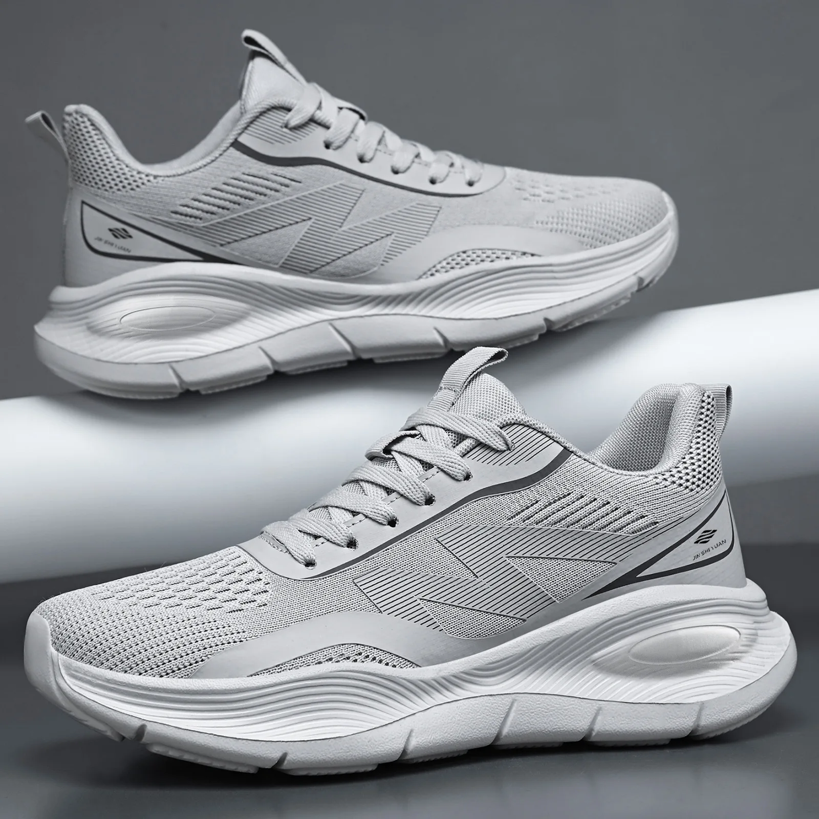 รองเท้าผ้าใบวิ่งตาข่ายสำหรับผู - Shock Absorbing Gym Trainers บทวิจารณ์และราคา